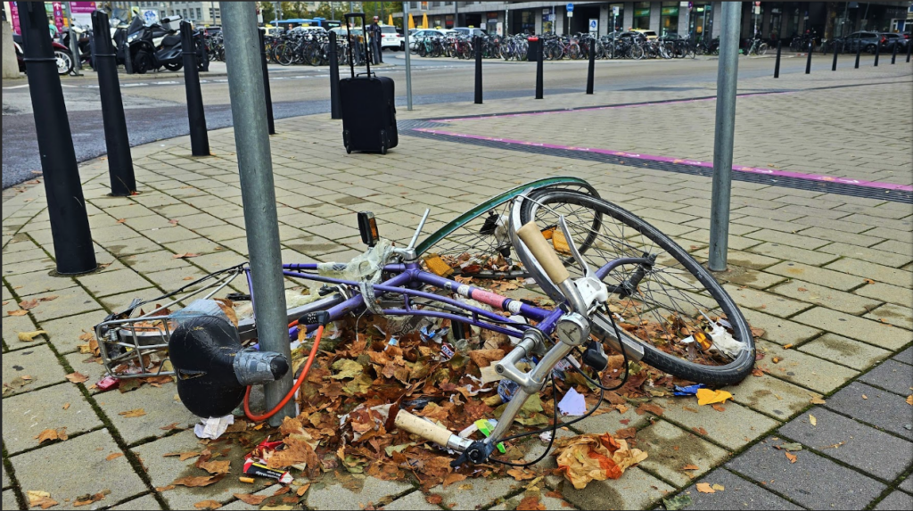 bicycle broken into pieces in the city